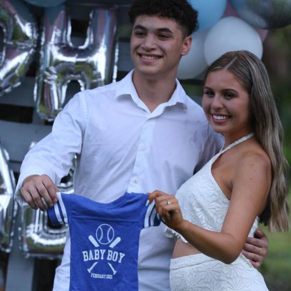 Profile Picture of Ally Ziegler (@ally_ziegler) on Poshmark