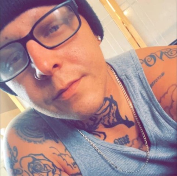 Profile Picture of Bobby David cross (@bcross9581) on Poshmark