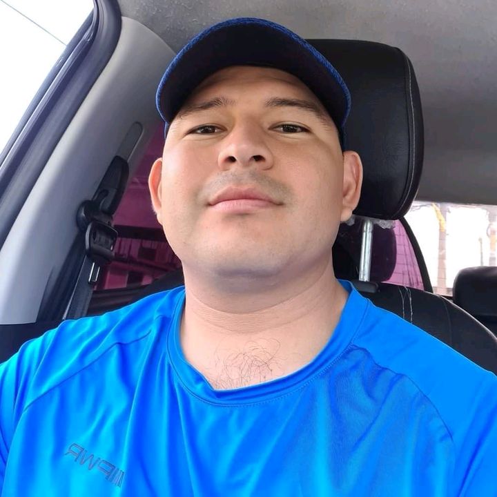 Robert - Tiktok Profile Picture of Robert (@robertastudillo7) on Tiktok