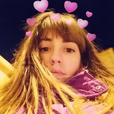 Profile Picture of Paula (@PauStinson) on Twitter