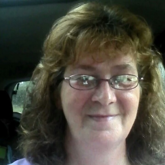 Profile Photo of Brenda Watts (@angelbear65) on Poshmark