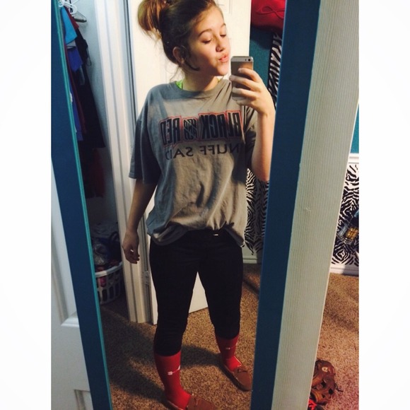 Profile Picture of Kailynn Zeiner (@kztrinity) on Poshmark