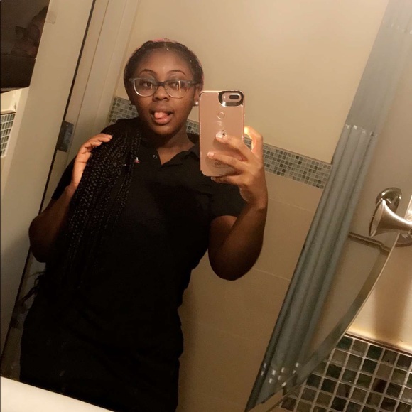 Profile Picture of Zaire Cephas (@zybanks) on Poshmark