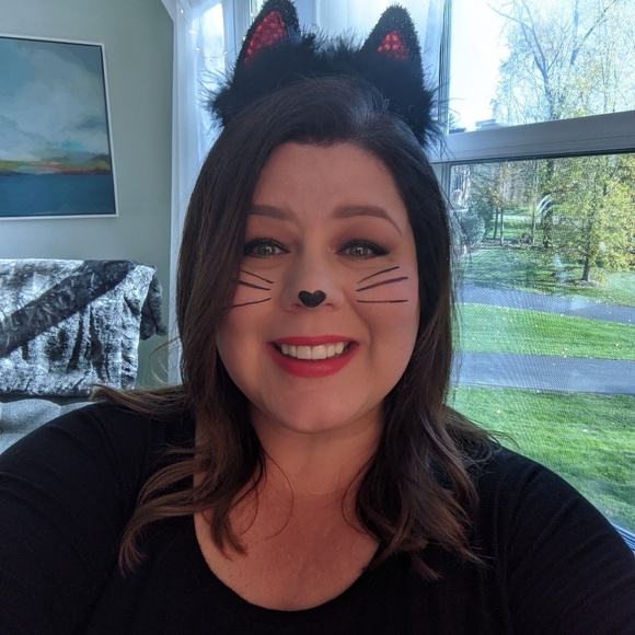 Profile Picture of Carrie Patterson (@snippets71) on Poshmark