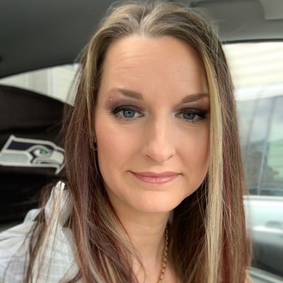 Profile Picture of Jennifer Michael (@JennStJohn) on Twitter