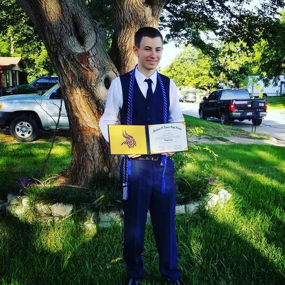 Profile Picture of Tony Cobos (@tonycobos80011) on Poshmark