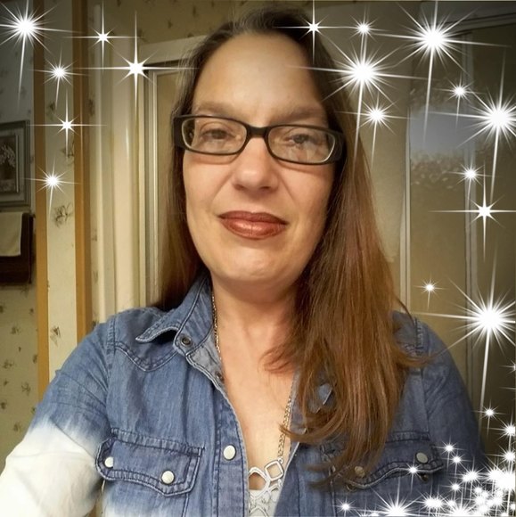 Profile Picture of Susan Ingram (@75sunshine) on Poshmark