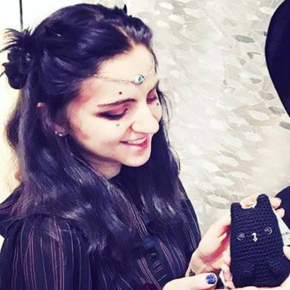 Profile Picture of Deanna Campagnola (@shakabralette) on Poshmark