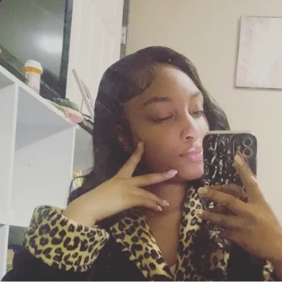 Profile Picture of Donalleishia Zeno (@toodynicole) on Poshmark