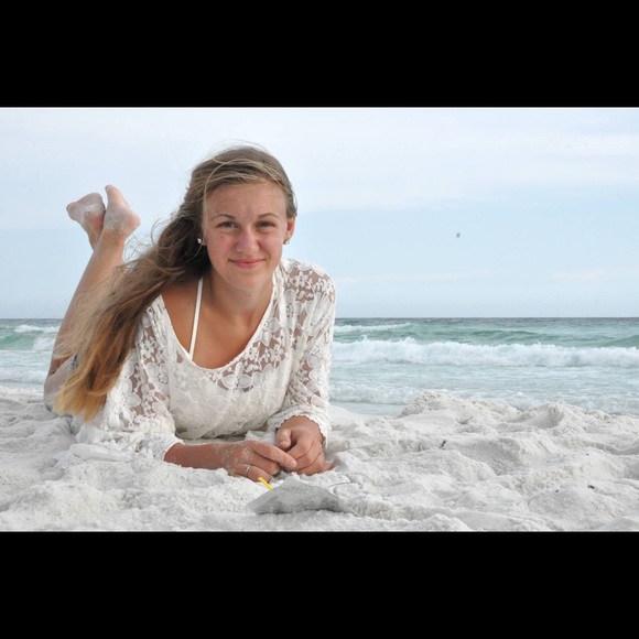 Profile Picture of Haley Savastano (@haley_savastano) on Poshmark