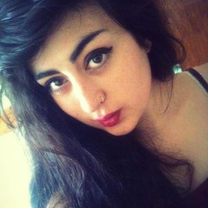 Profile Picture of Esther Farrell (@estherinarocks) on Myspace