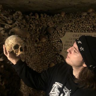 Profile Picture of Ryan Wienckowski (Thomas Saint Facemount) (@ryan.wienckowski) on Facebook
