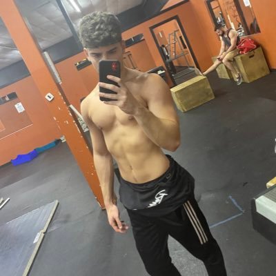 Profile Picture of Michael DiNardo (@flightmike3) on Twitter