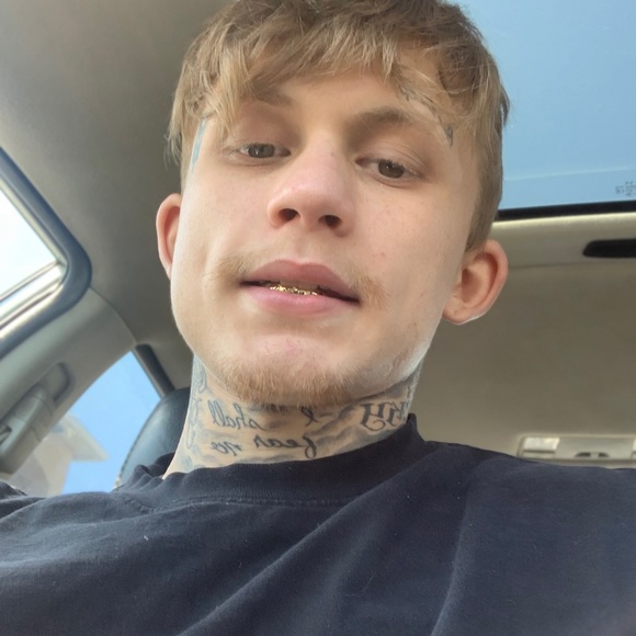 Profile Picture of Tyler Rudroff (@freeglo21) on Poshmark