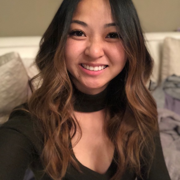 Profile Picture of Mindy Huang (@mindyhuang) on Poshmark