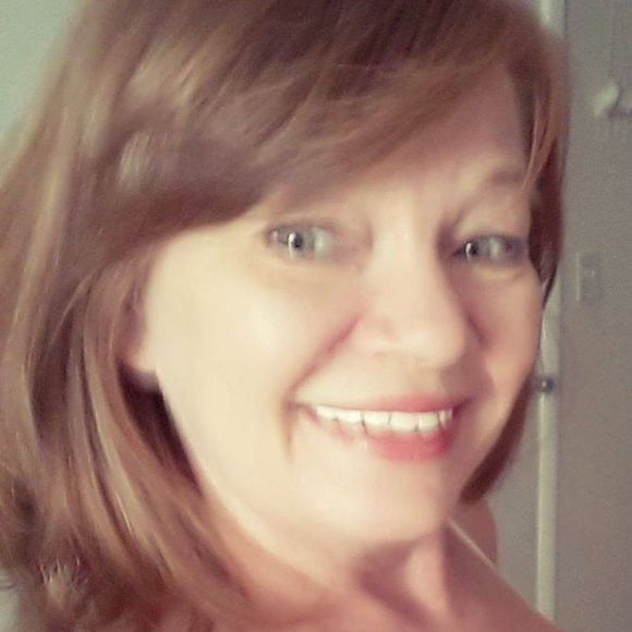 Profile Picture of Lisa Driver (@lisamaddox1965) on Poshmark