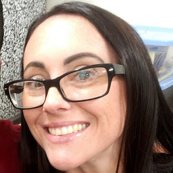 Profile Picture of Monica Niven (@mniven1983) on Poshmark