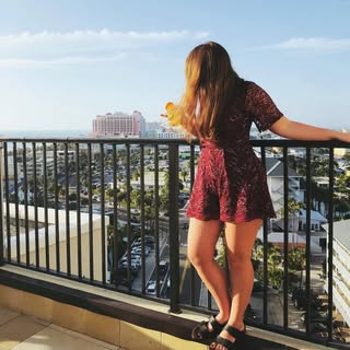 Profile Picture of Courtney Alessi (@hydrocourtisone) on Instagram