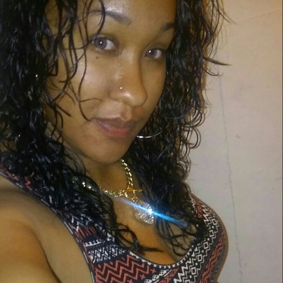 Profile Picture of Angelica Camacho (@mommyof2inahalf) on Poshmark