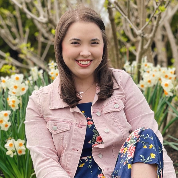 Profile Picture of Alex Worden (@alexworden1) on Poshmark