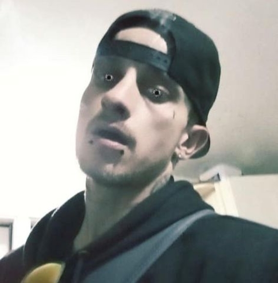 Profile Picture of Joe Ray (@joeray1992) on Poshmark