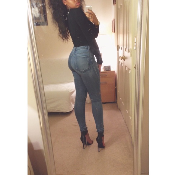 Profile Picture of Brianna Stuckey (@brichanel) on Poshmark