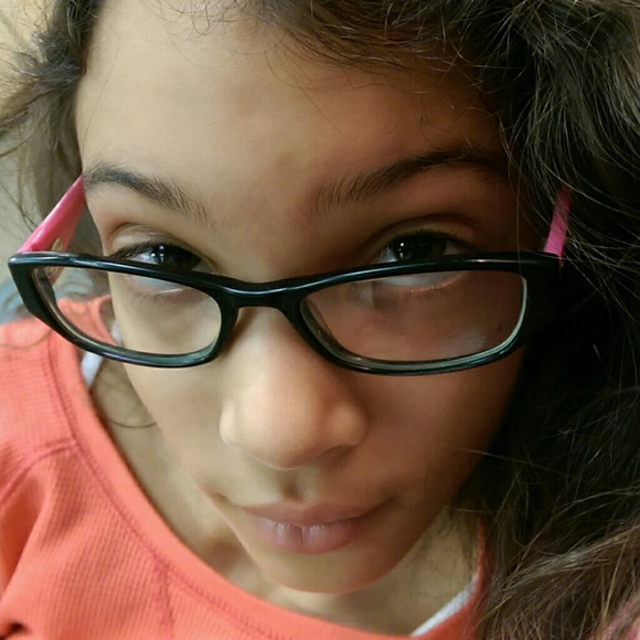 Profile Picture of Kel Kuczmarski (@kelly011682) on Poshmark