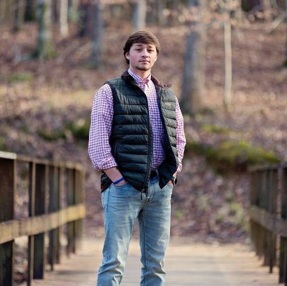 Profile Picture of Jonathan Rogers (@jonathanroge174) on Poshmark