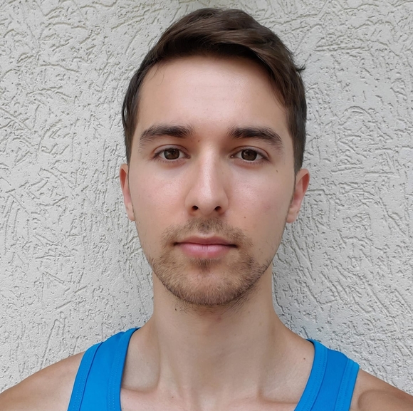 Profile Picture of Noah Redcay (@ntr3092) on Poshmark