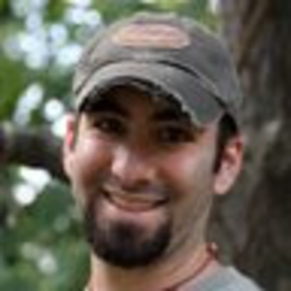 Profile Picture of Michael Sardinas (@michaelsardinas) on Poshmark