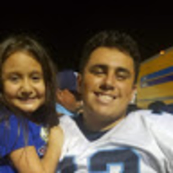 Profile Picture of Darren Morales (@darrenmorales) on Poshmark