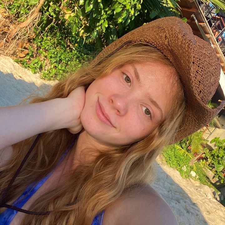 Rae - Tiktok Profile Picture of Rae (@raeannahull) on Tiktok