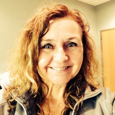 Profile Picture of Deborah E Albert (@debmurphhon) on Twitter