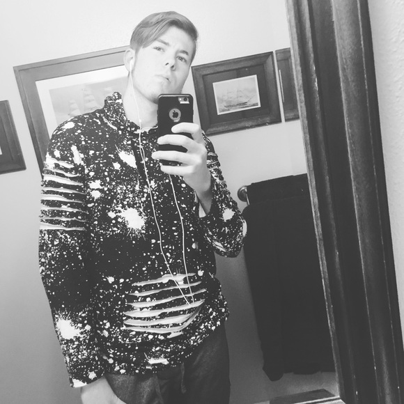 Profile Picture of Chase Watts (@chasebw16) on Poshmark