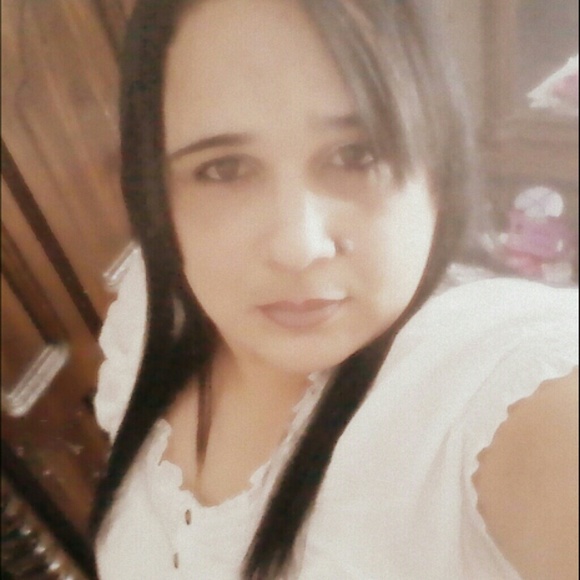 Profile Picture of Marilyn Rivera (@marilyn76) on Poshmark