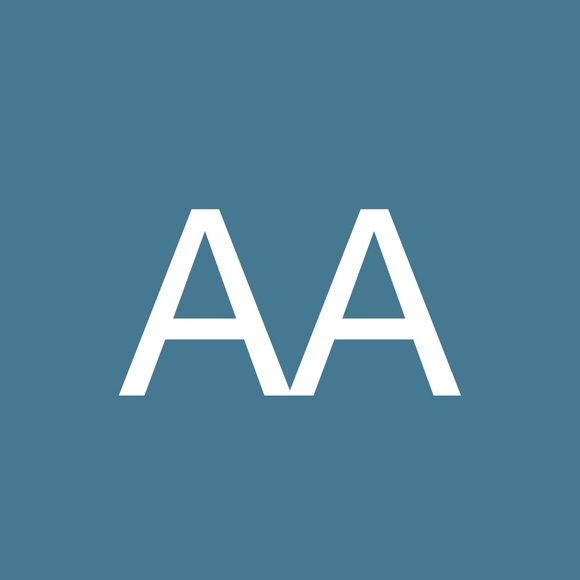 Profile Picture of Alexandria Augustus (@alex86) on Poshmark