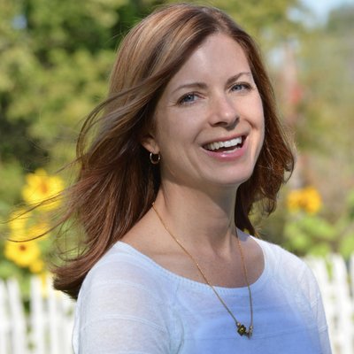 Profile Picture of Carolyn Snow Combs (@carolynscombs) on Twitter