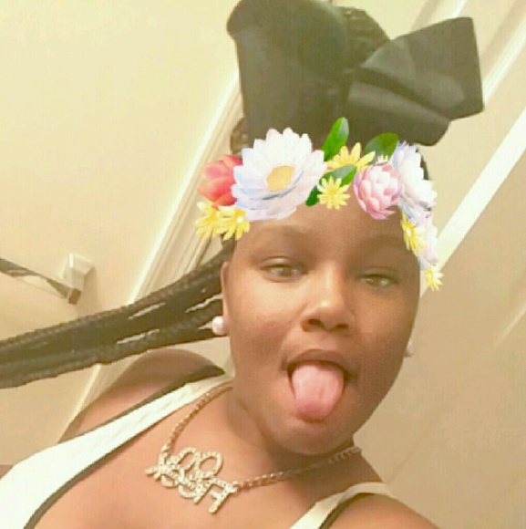 Profile Picture of Unique Wilson (@neek_neek1) on Poshmark