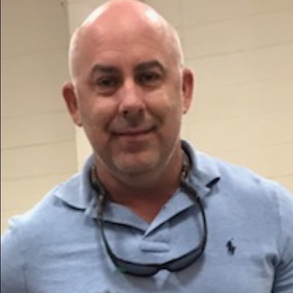 Profile Picture of George Webb (@gfwebb3) on Poshmark