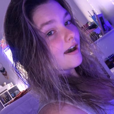 Profile Picture of Rebecca Connor (@rebeccaconnnor) on Twitter