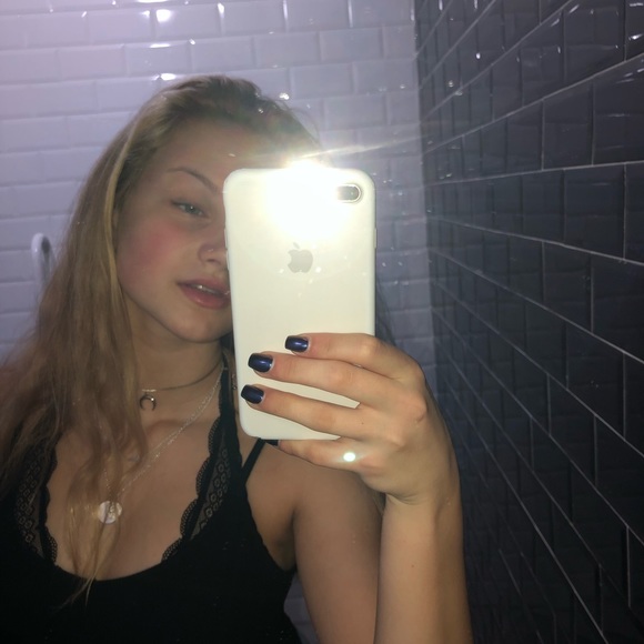 Profile Picture of Maddy Creps (@madelynelise16) on Poshmark