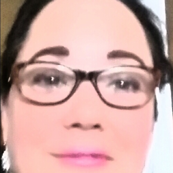 Jennifer Batulis - Poshmark Profile Picture of Jennifer Batulis (@jenmbat) on Poshmark