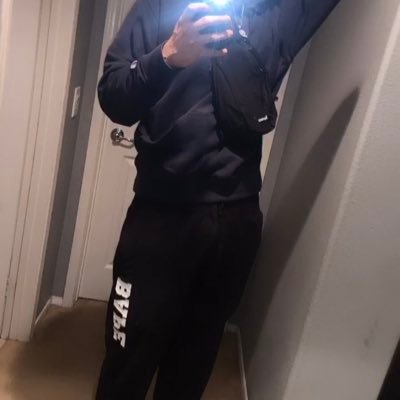 Profile Picture of ?Matt Henry¿ (@Mattleftyhenry) on Twitter