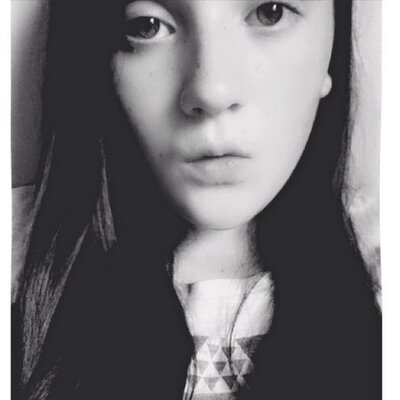 Profile Picture of BeauGirl (@MilkyBeauButton) on Twitter