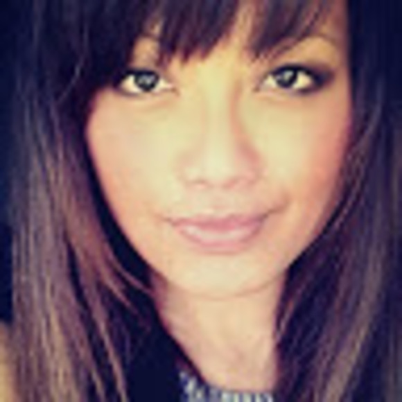 Profile Picture of Hanna-kristine Ramirez (@hkr001) on Poshmark