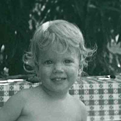 Profile Picture of Moira Cheney (@MoeMacCheney) on Twitter