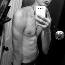 Profile Picture of Aaron Storm (@aaronstorm46) on Twitter