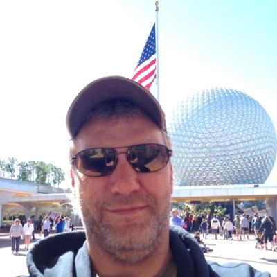 Profile Picture of Jay (@brolin70) on Twitter