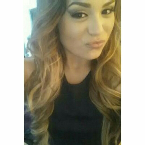 Profile Picture of Cassandra Enriquez (@cassxo6) on Poshmark