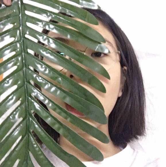 Profile Picture of Jade Yu (@jade_yu) on Poshmark